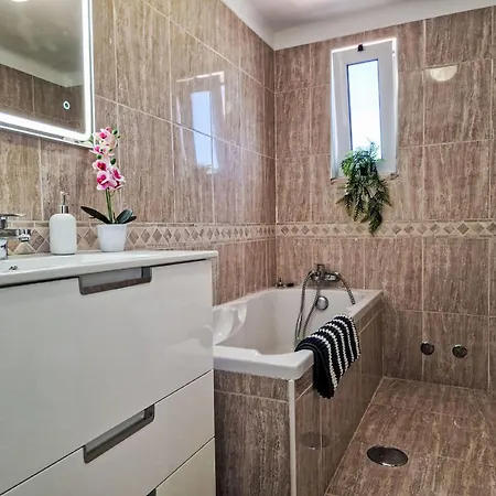Dos Sonhos By Interhome * Gale (Albufeira)